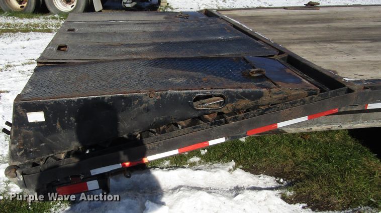 image for item FD9302 2003 Travalong equipment trailer