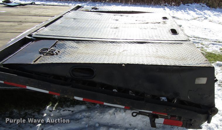 image for item FD9302 2003 Travalong equipment trailer