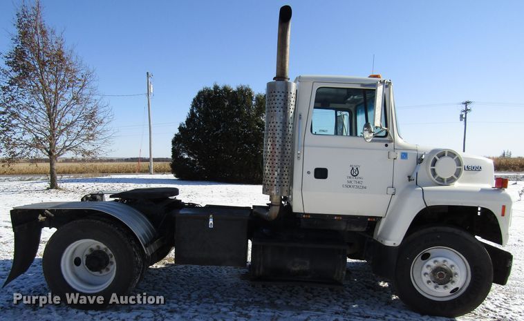 image for item FD9303 1991 Ford L9000 semi truck