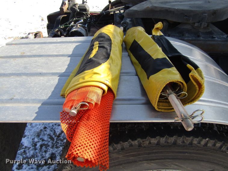 image for item FD9303 1991 Ford L9000 semi truck