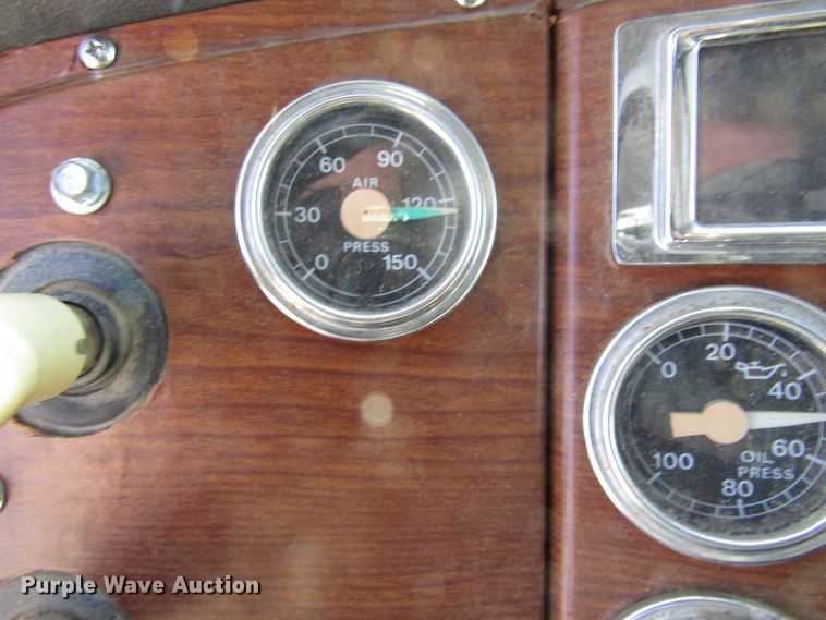 image for item FD9303 1991 Ford L9000 semi truck