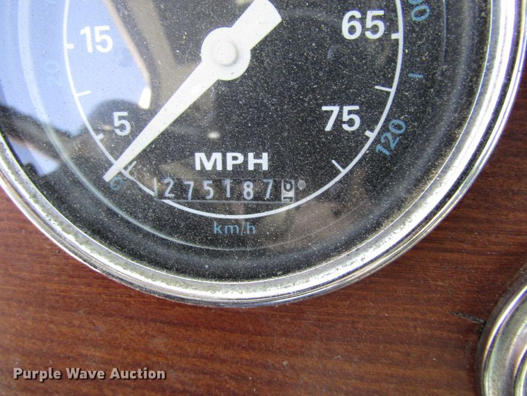 image for item FD9303 1991 Ford L9000 semi truck