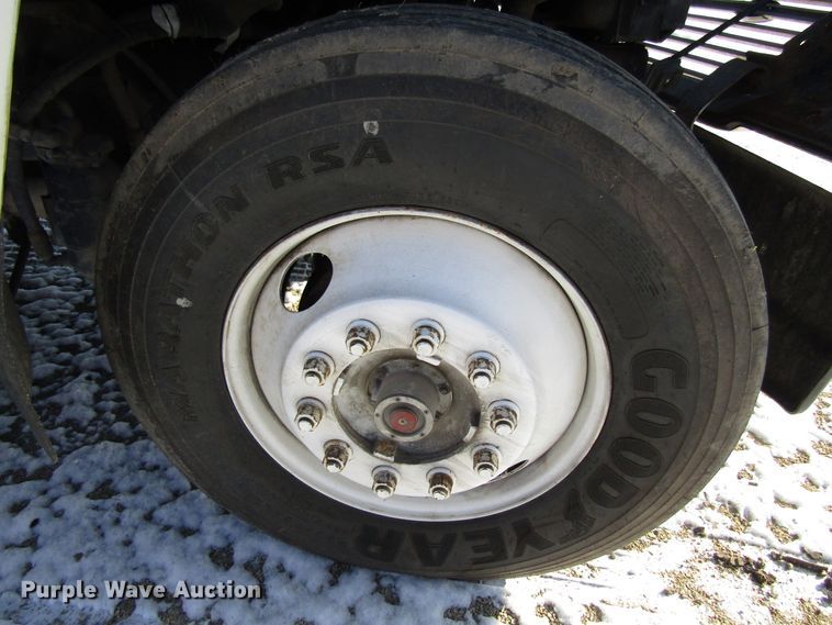 image for item FD9303 1991 Ford L9000 semi truck