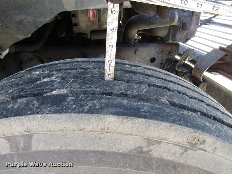 image for item FD9303 1991 Ford L9000 semi truck