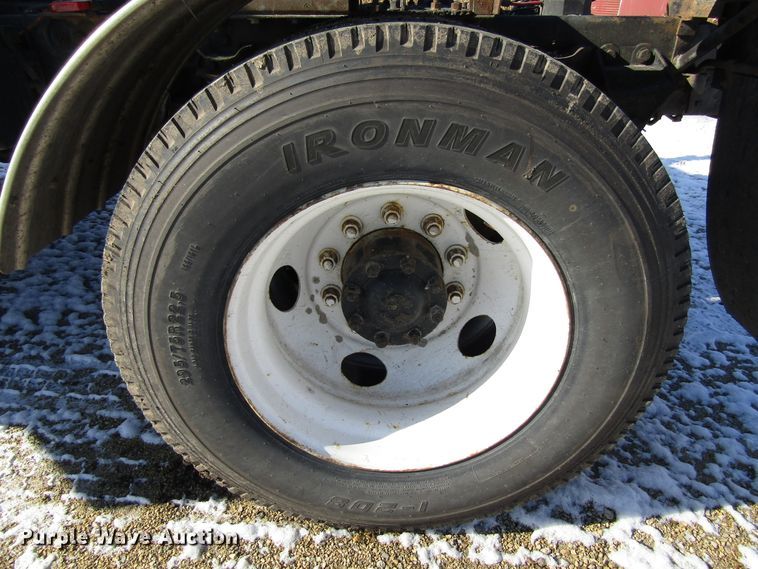 image for item FD9303 1991 Ford L9000 semi truck