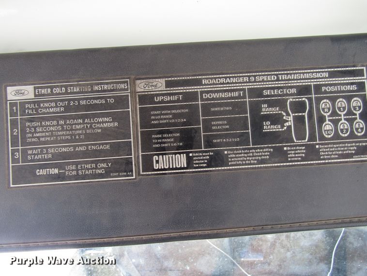 image for item FD9303 1991 Ford L9000 semi truck