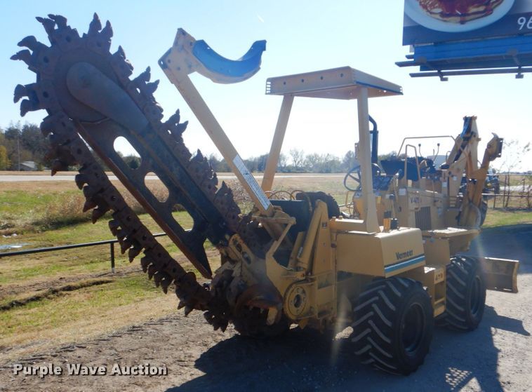 image for item FF9073 1994 Vermeer V4750 trencher