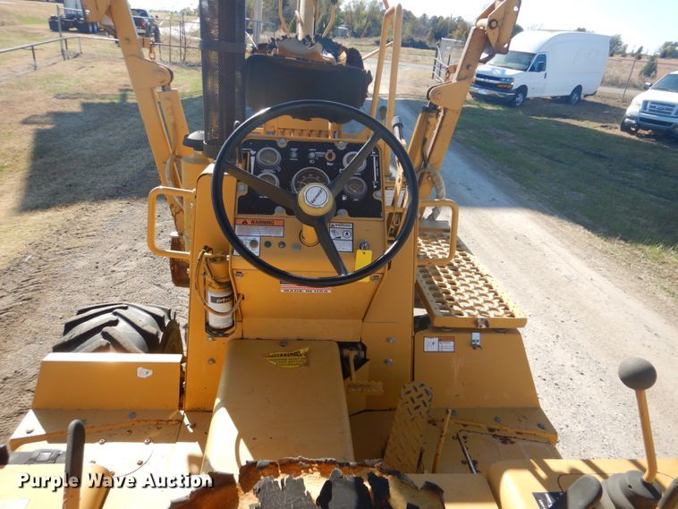 image for item FF9073 1994 Vermeer V4750 trencher