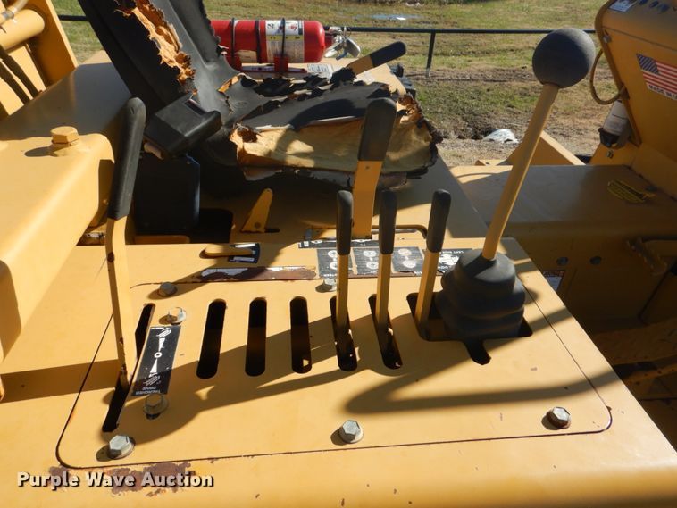image for item FF9073 1994 Vermeer V4750 trencher