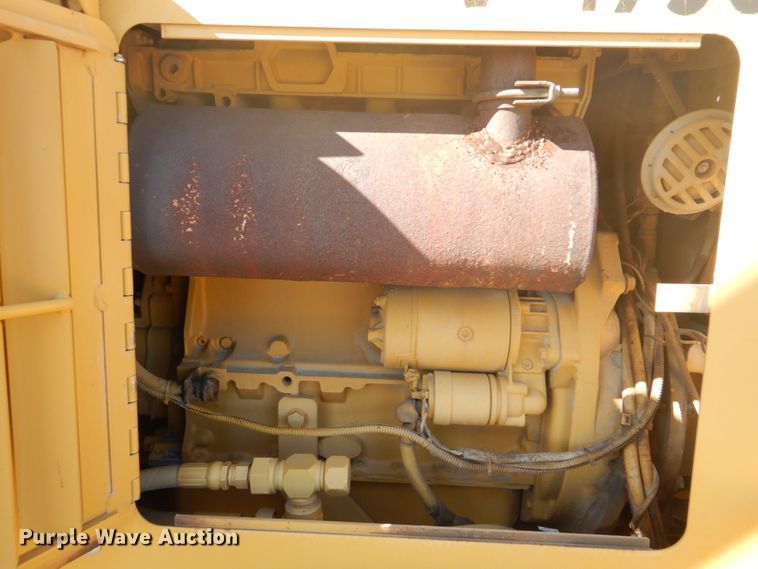 image for item FF9073 1994 Vermeer V4750 trencher