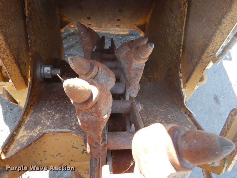 image for item FF9073 1994 Vermeer V4750 trencher