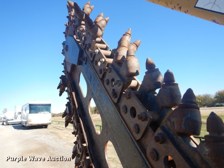 image for item FF9073 1994 Vermeer V4750 trencher