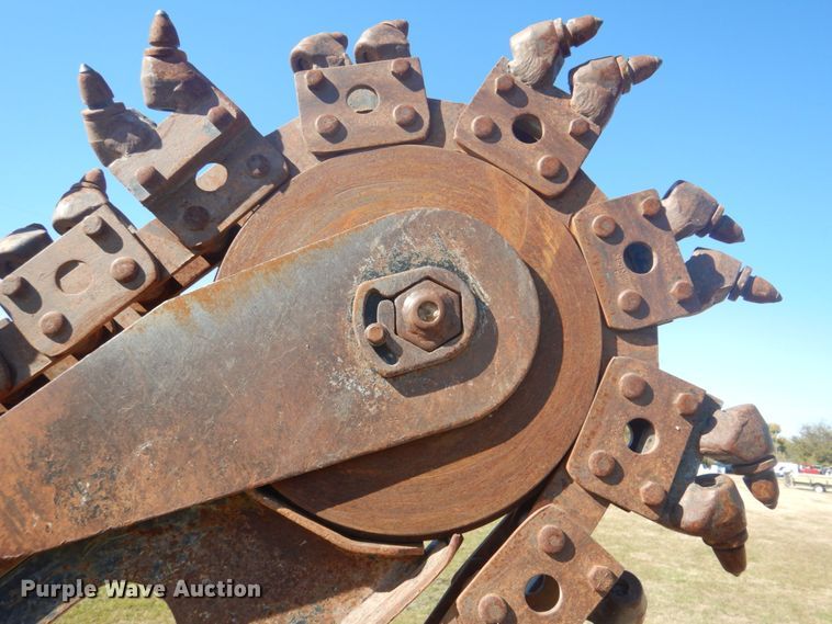 image for item FF9073 1994 Vermeer V4750 trencher