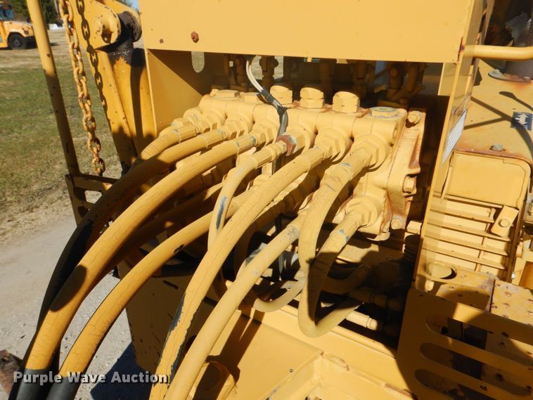 image for item FF9073 1994 Vermeer V4750 trencher