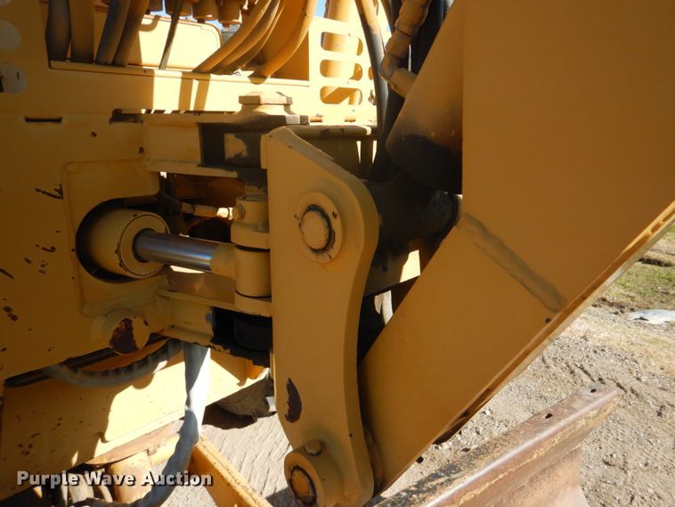 image for item FF9073 1994 Vermeer V4750 trencher