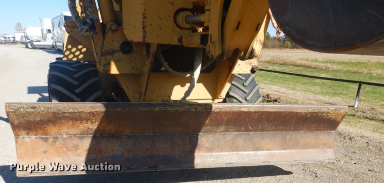 image for item FF9073 1994 Vermeer V4750 trencher