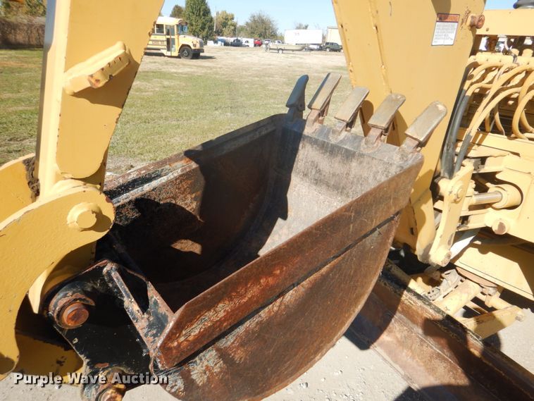 image for item FF9073 1994 Vermeer V4750 trencher