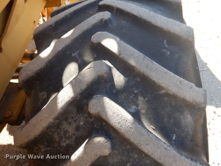 image for item FF9073 1994 Vermeer V4750 trencher