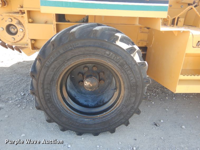 image for item FF9073 1994 Vermeer V4750 trencher