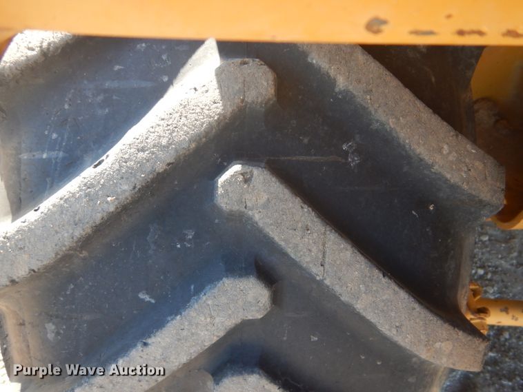 image for item FF9073 1994 Vermeer V4750 trencher