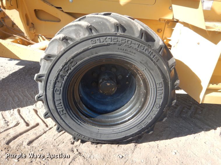 image for item FF9073 1994 Vermeer V4750 trencher