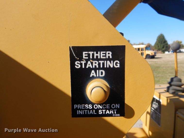 image for item FF9073 1994 Vermeer V4750 trencher