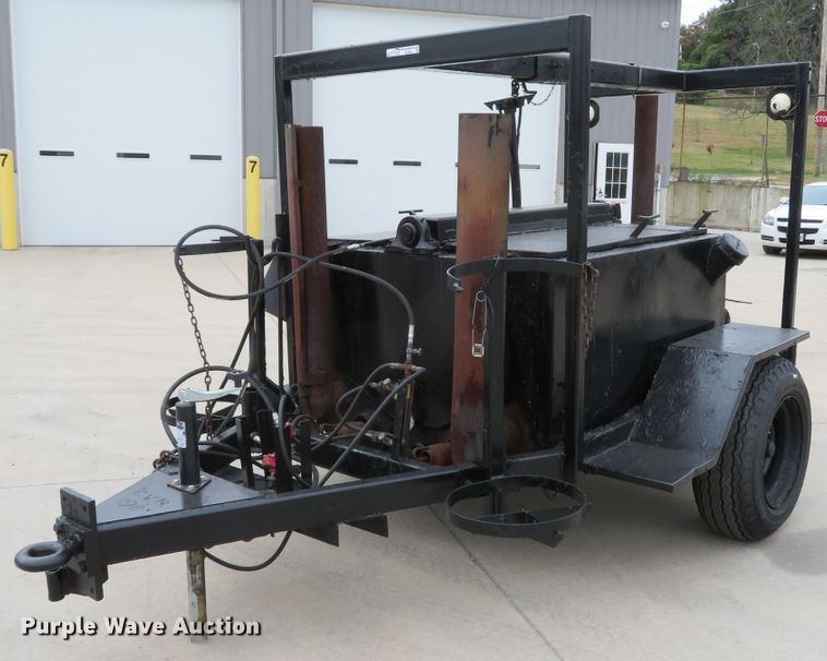 image for item GI9005 Tar pot trailer