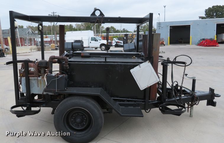 image for item GI9005 Tar pot trailer