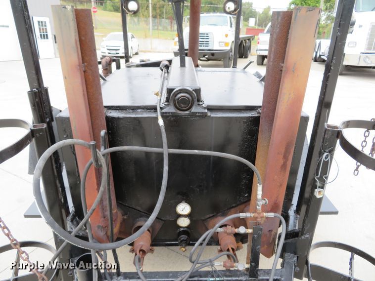 image for item GI9005 Tar pot trailer