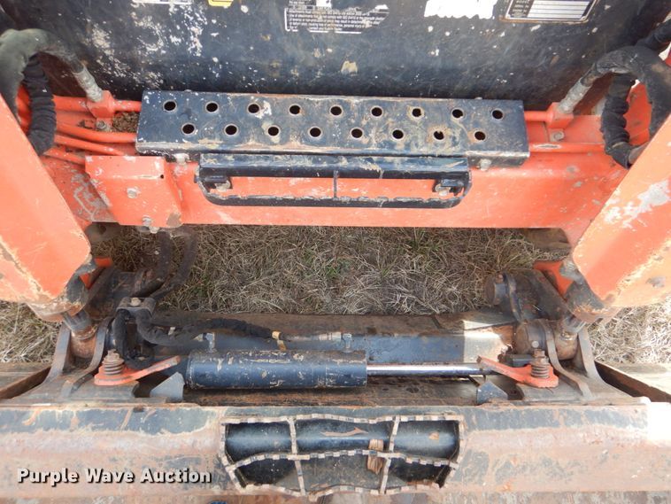 image for item FF9137 2017 Kubota SVL95-2S skid steer