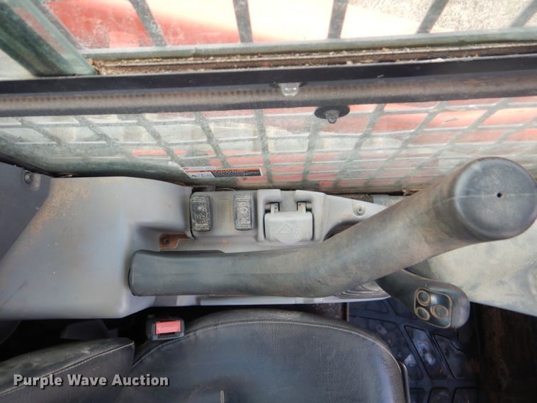 image for item FF9137 2017 Kubota SVL95-2S skid steer