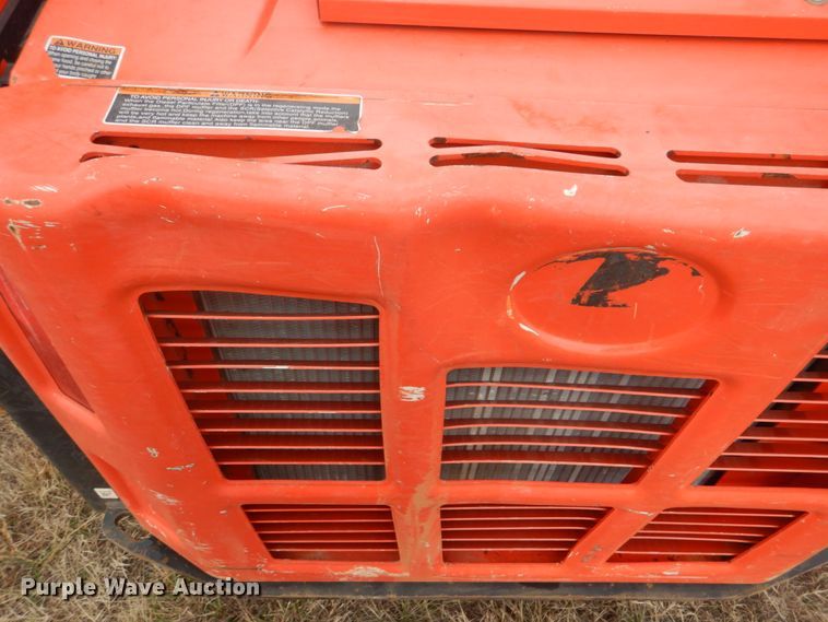 image for item FF9137 2017 Kubota SVL95-2S skid steer