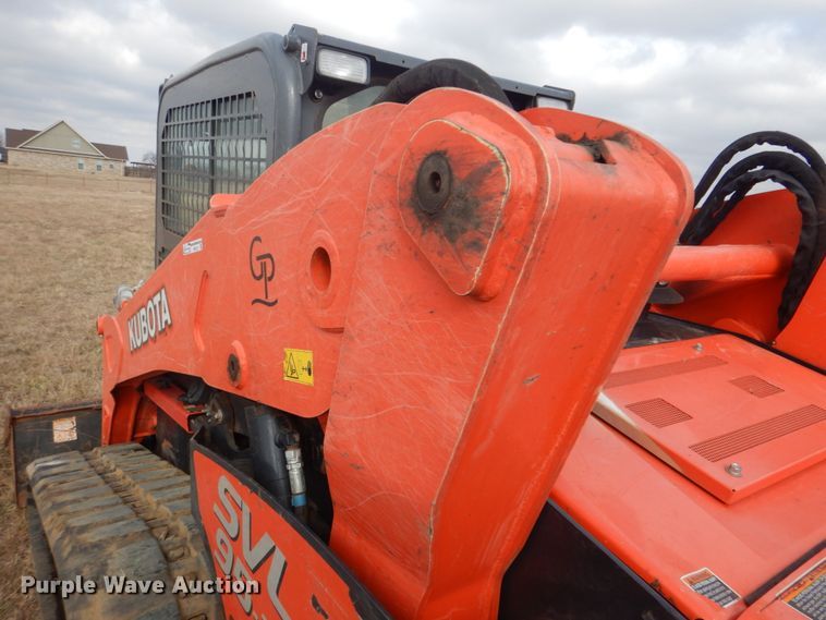 image for item FF9137 2017 Kubota SVL95-2S skid steer