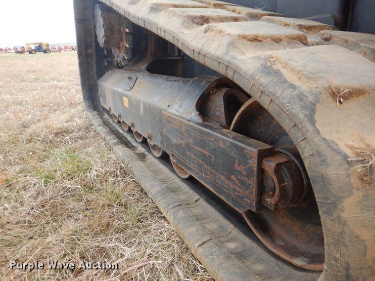 image for item FF9137 2017 Kubota SVL95-2S skid steer