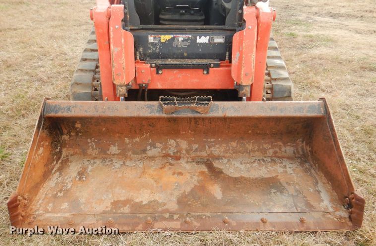 image for item FF9137 2017 Kubota SVL95-2S skid steer