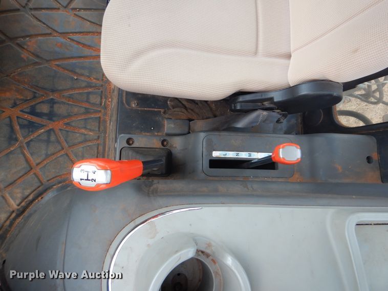 image for item FF9138 2012 Kioti RX6010 tractor