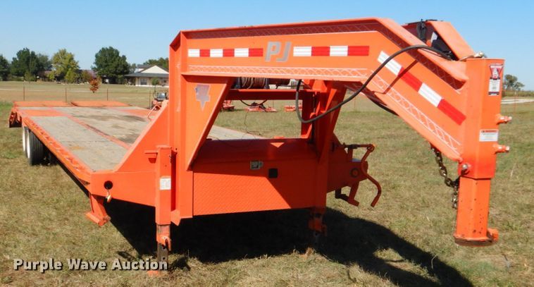 image for item GC9602 2016 PJ Trailers LD342 equipment trailer