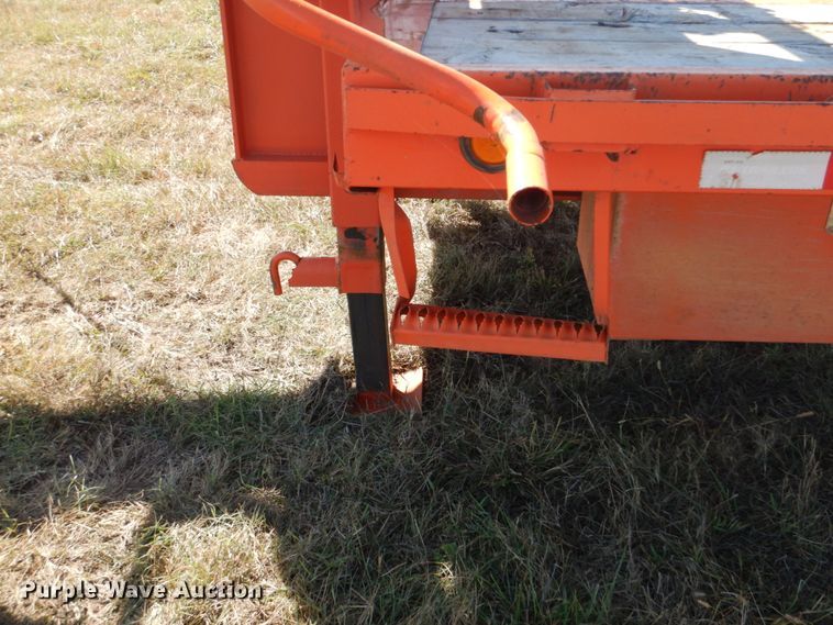 image for item GC9602 2016 PJ Trailers LD342 equipment trailer