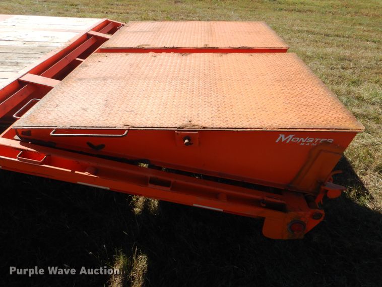 image for item GC9602 2016 PJ Trailers LD342 equipment trailer