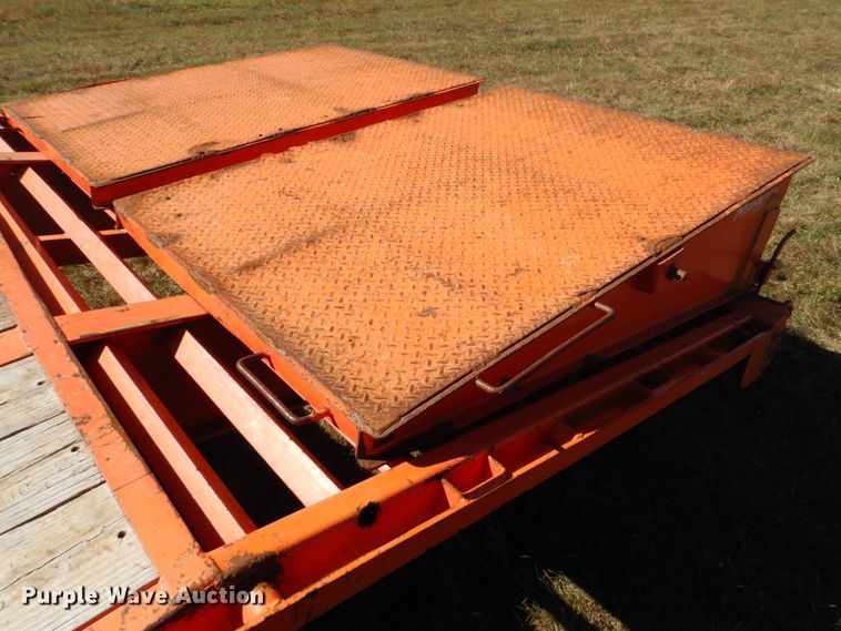 image for item GC9602 2016 PJ Trailers LD342 equipment trailer