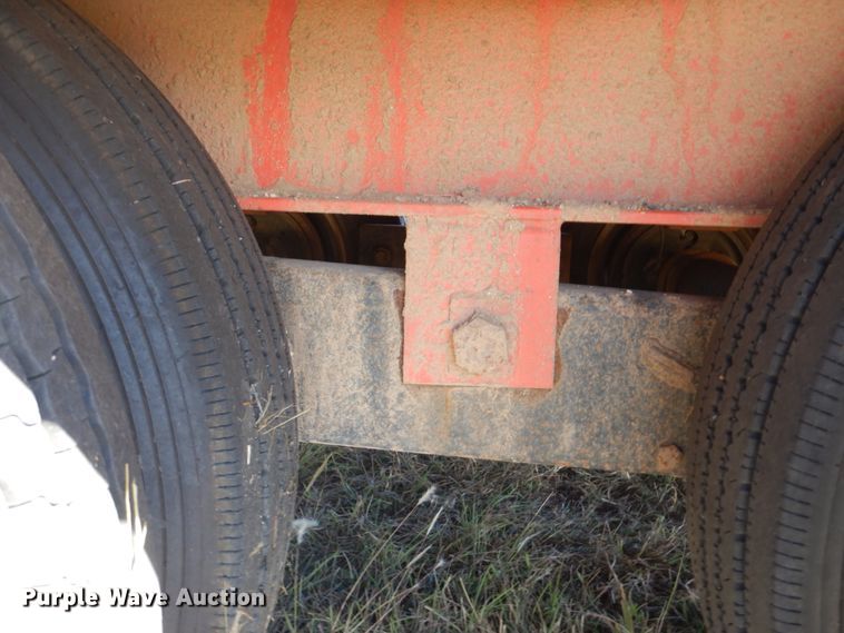 image for item GC9602 2016 PJ Trailers LD342 equipment trailer