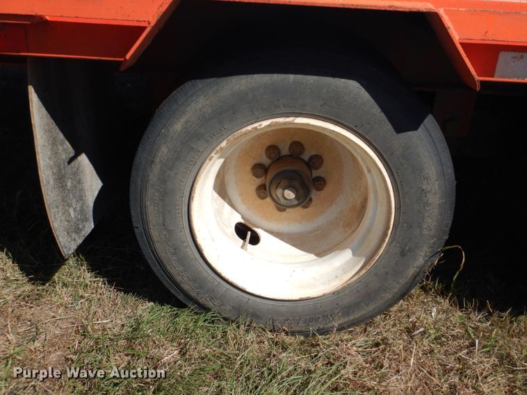 image for item GC9602 2016 PJ Trailers LD342 equipment trailer