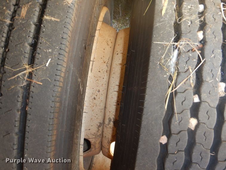 image for item GC9602 2016 PJ Trailers LD342 equipment trailer