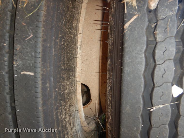 image for item GC9602 2016 PJ Trailers LD342 equipment trailer