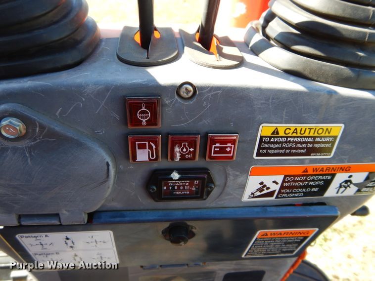 image for item GC9618 2014 Kubota K008-3 mini excavator