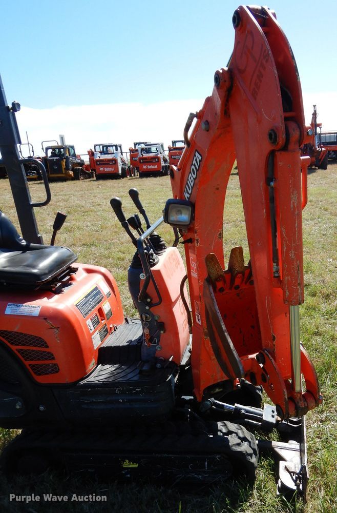 image for item GC9618 2014 Kubota K008-3 mini excavator