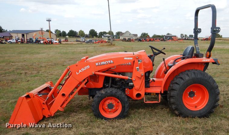 image for item GC9639 2017 Kubota L3901 MFWD tractor