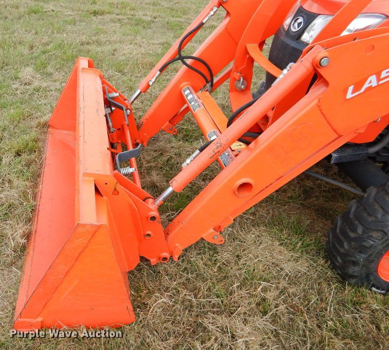 image for item GC9639 2017 Kubota L3901 MFWD tractor
