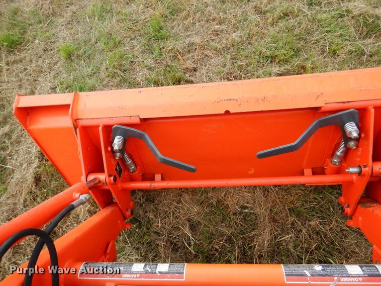 image for item GC9639 2017 Kubota L3901 MFWD tractor