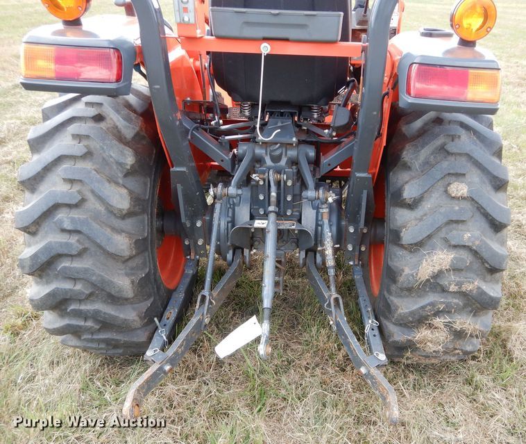 image for item GC9639 2017 Kubota L3901 MFWD tractor